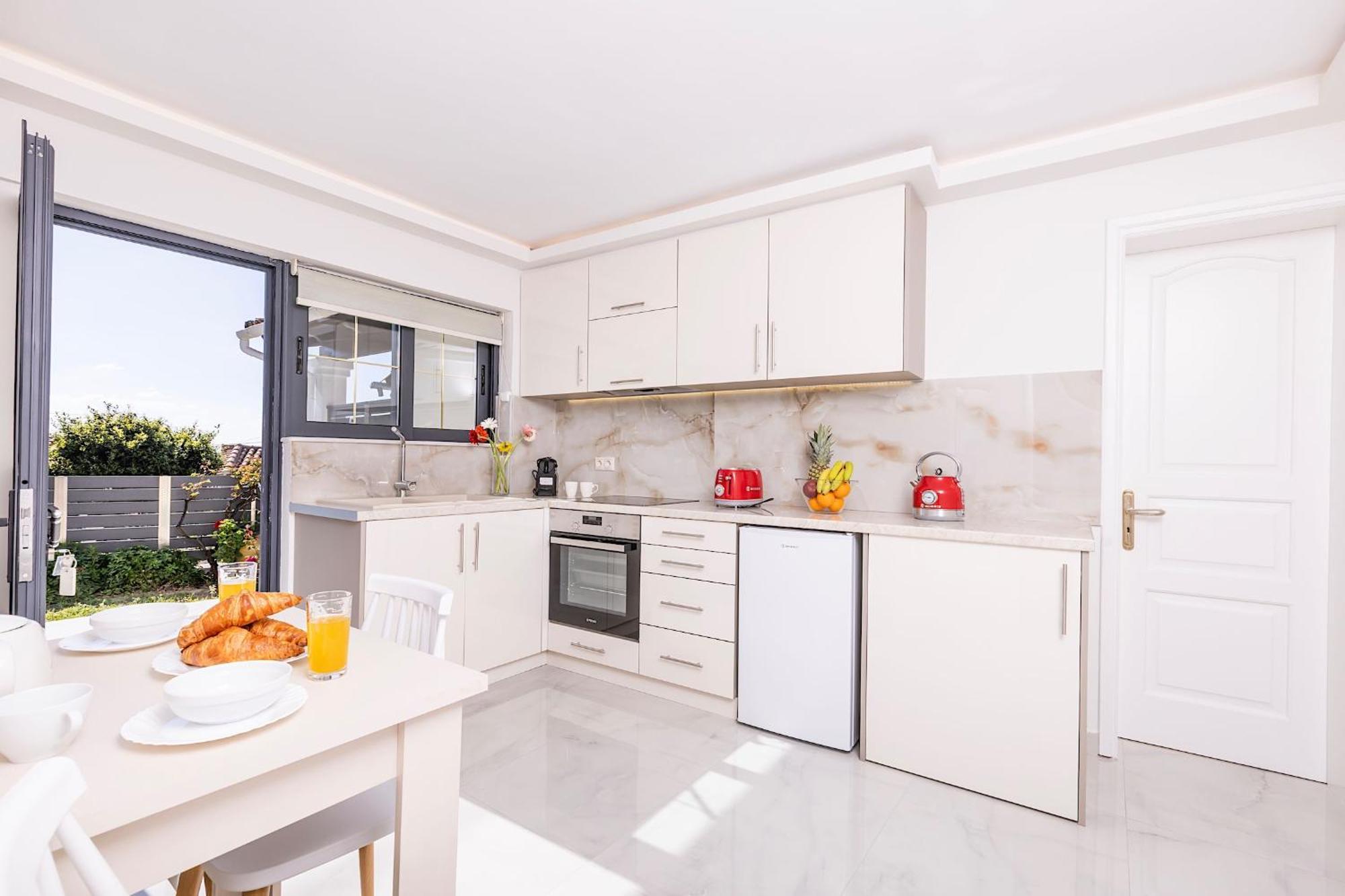 Ad Homes Agios Gordios  Eksteriør billede